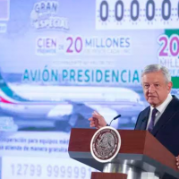 Mua vé xổ số có cơ hội trúng chuyên cơ của tổng thống Mexico